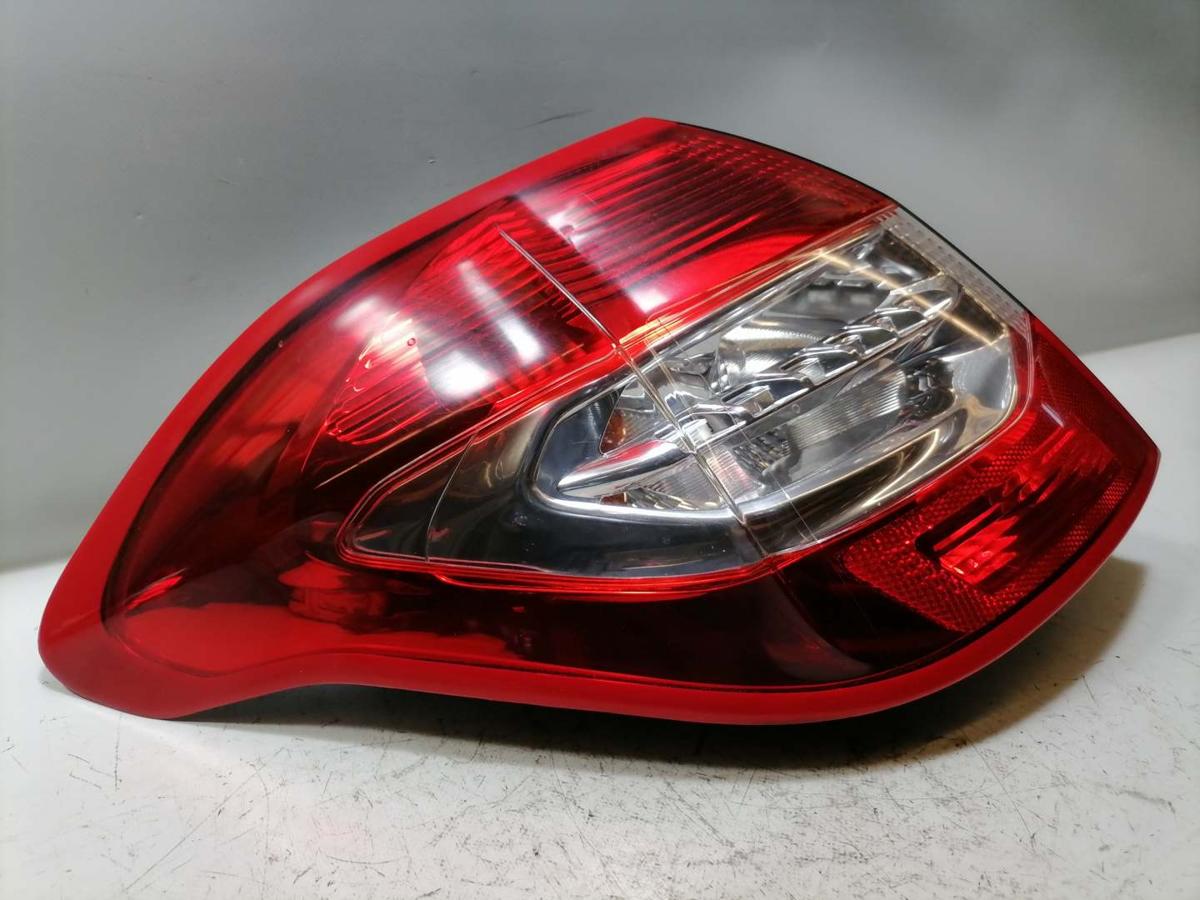 Citroen C4 N original R&uuml;cklicht R&uuml;ckleuchte Schlussleuchte links Bj.2011